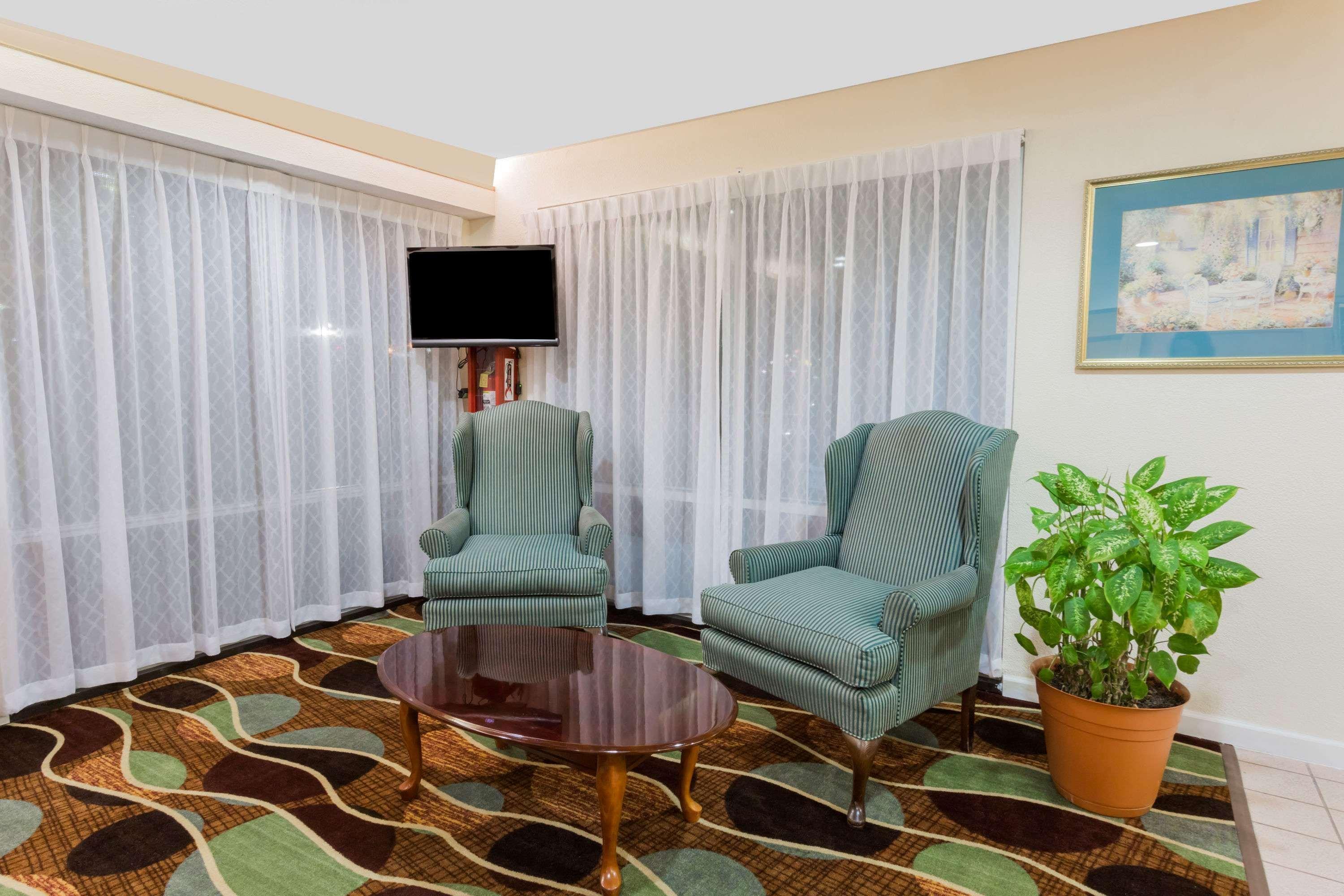 Super 8 Hotel Stafford Luaran gambar