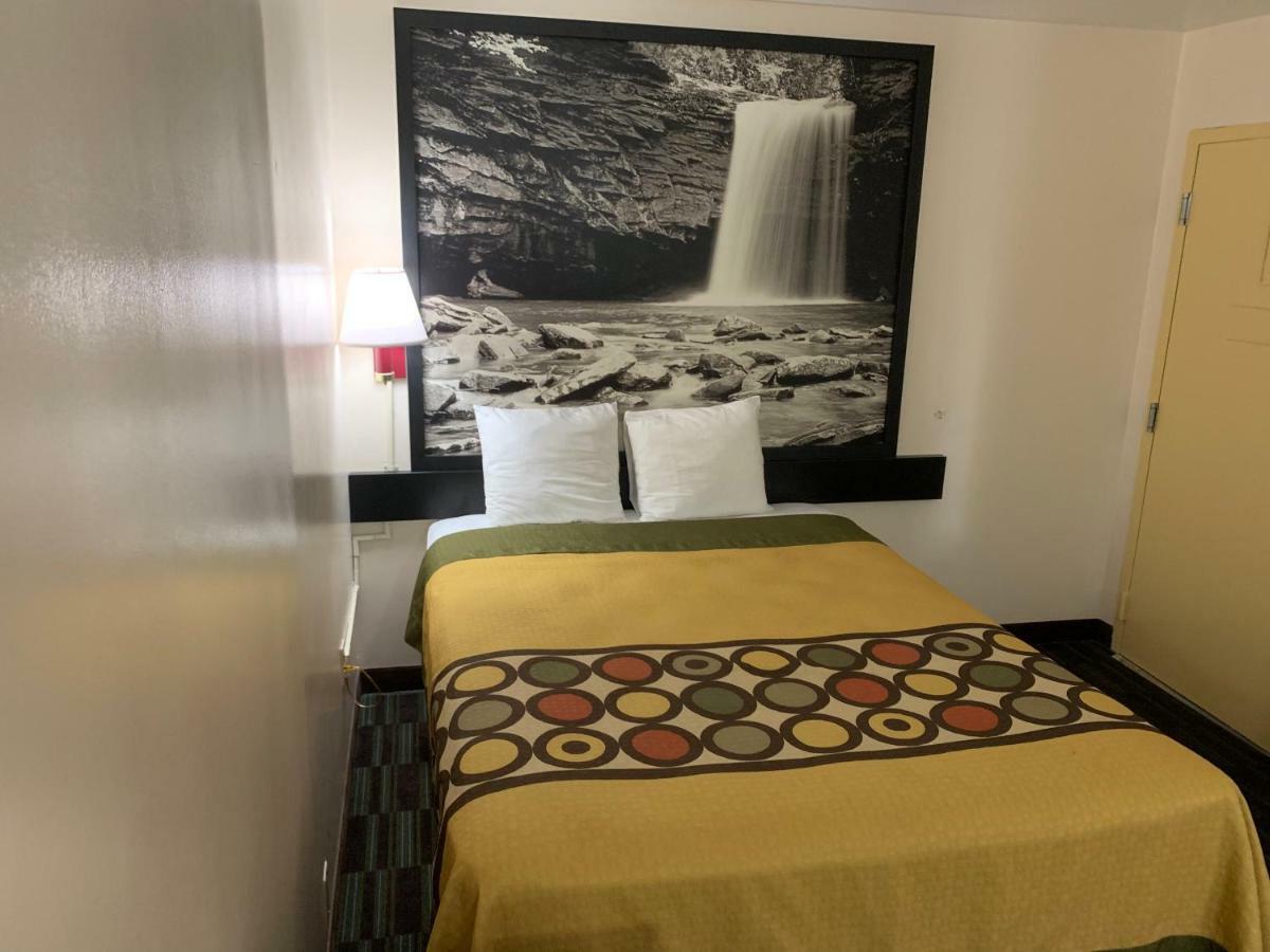 Super 8 Hotel Stafford Luaran gambar